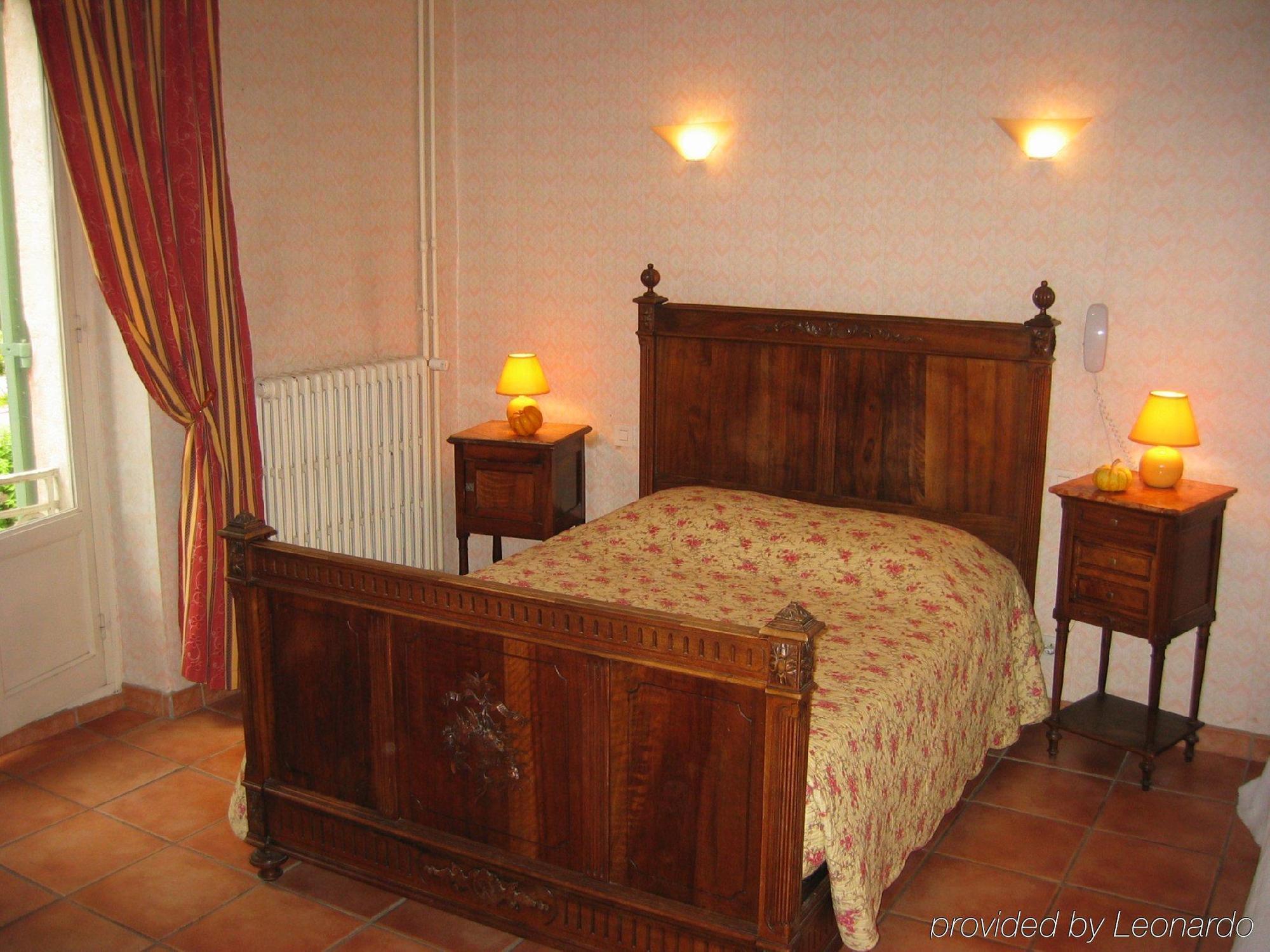 Au Saint Roch - Hôtel et Jardin Avignon Buitenkant foto